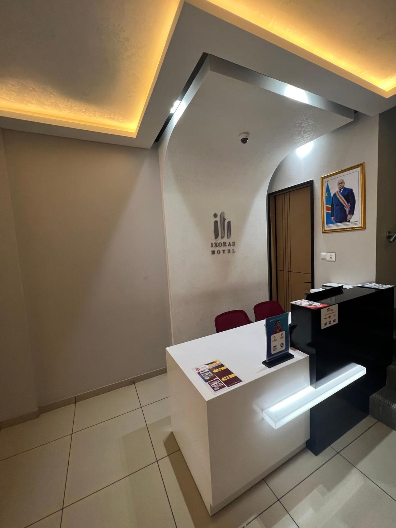 Ixoras Hotel Victoire Kinshasa Exteriér fotografie
