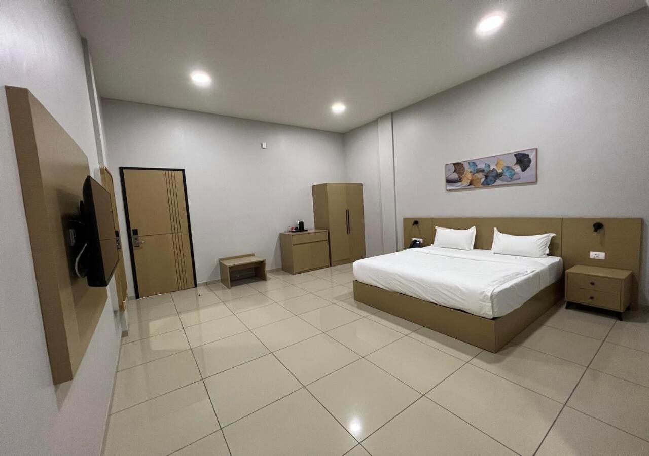 Ixoras Hotel Victoire Kinshasa Exteriér fotografie