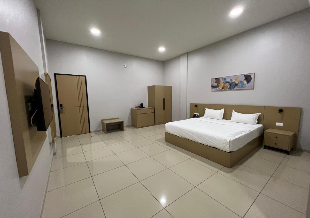 Ixoras Hotel Victoire Kinshasa Exteriér fotografie